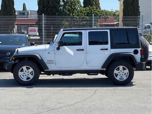 Used 2017 Jeep Wrangler Unlimited Sport AWD/4WD image 7