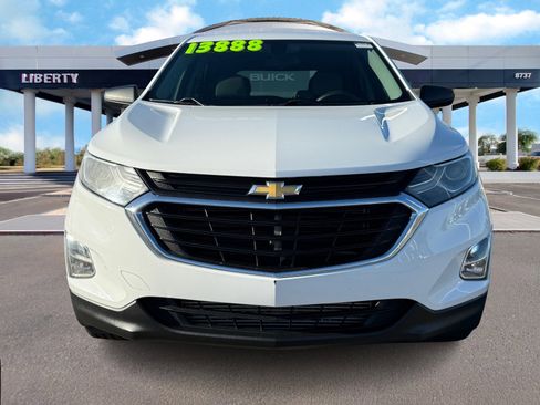 Used 2018 Chevrolet Equinox LS image 4
