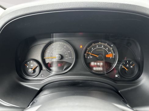 Used 2017 Jeep Patriot High Altitude AWD/4WD image 12