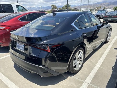 Used 2023 Lexus IS 300 w/ Comfort Package RWD image 7