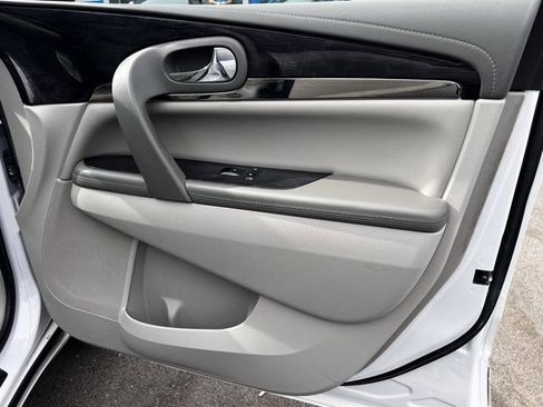 Used 2017 Buick Enclave Leather image 27