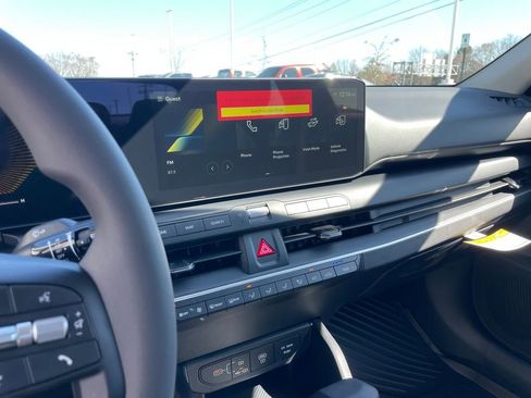 New 2026 Kia K4 FWD image 15