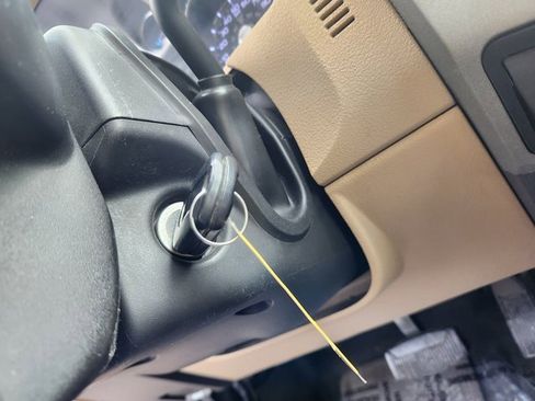 Used 2011 Ford F250 XLT w/ XLT Premium Pkg image 18