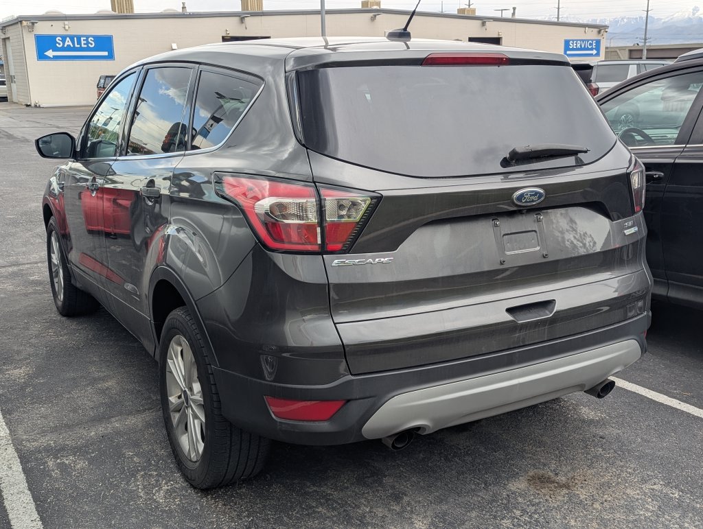 Used 2017 Ford Escape SE AWD/4WD image 5