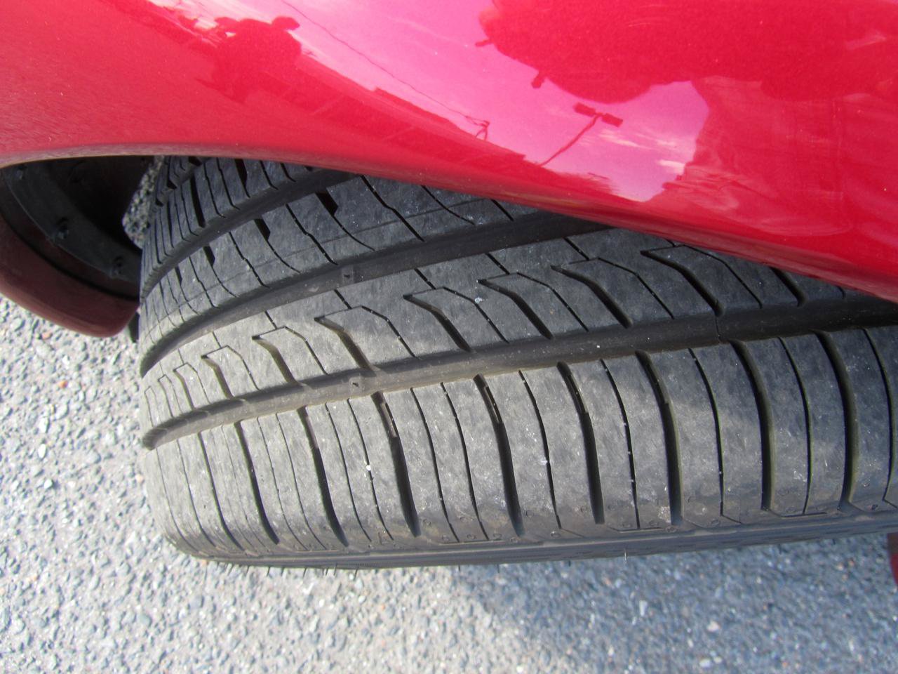Used 2001 Chevrolet Corvette Convertible w/ Preferred Equipment Group2 RWD image 27