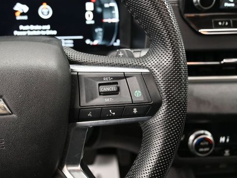 Used 2023 Mitsubishi Outlander SE image 18