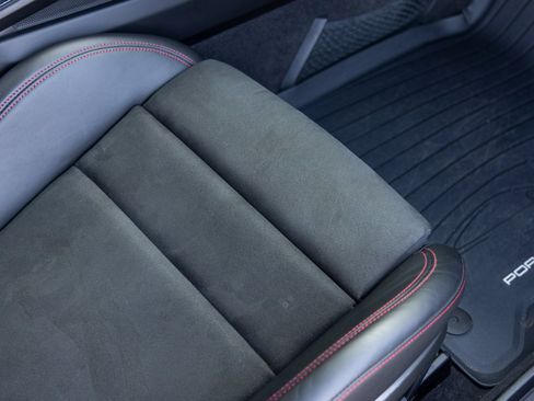 Used 2022 Porsche 911 GT3 image 47