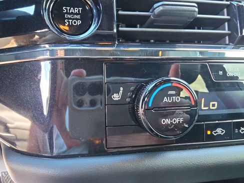 Used 2025 Nissan Pathfinder Rock Creek AWD/4WD image 19