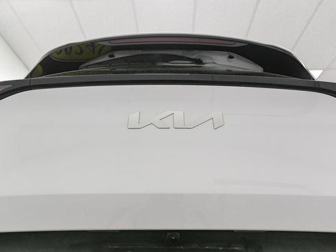 Used 2024 Kia Sportage EX AWD/4WD image 13