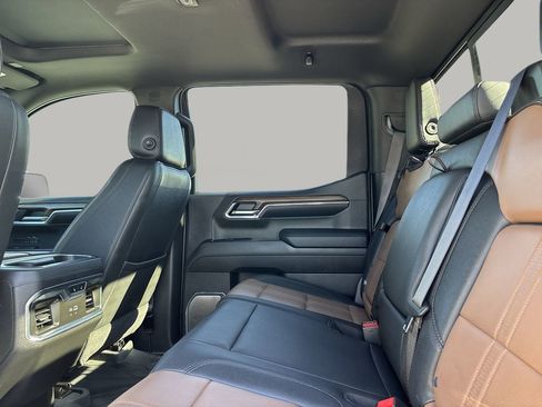 Used 2024 Chevrolet Silverado 1500 High Country w/ High Country Premium Package image 16