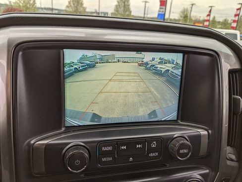 Used 2018 Chevrolet Silverado 1500 LTZ Z71 w/ Centennial Edition image 18