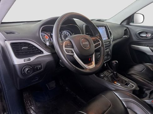 Used 2022 Jeep Cherokee Latitude AWD/4WD image 22