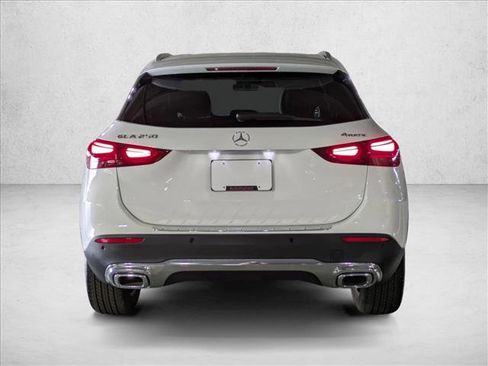 Certified 2025 Mercedes-Benz GLA 250 4MATIC image 9