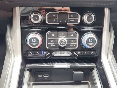 Used 2023 GMC Yukon XL Denali w/ Max Trailering Package AWD/4WD image 19