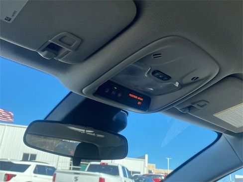 Used 2023 Chevrolet Bolt EUV LT w/ Driver Confidence Package image 30