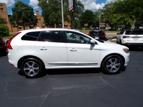 Used 2015 Volvo XC60 T6 AWD/4WD image 3