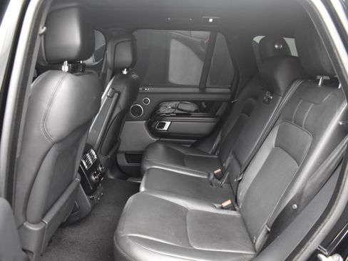 Used 2018 Land Rover Range Rover HSE AWD/4WD image 13