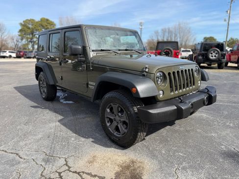 Used 2015 Jeep Wrangler Unlimited Sport image 5