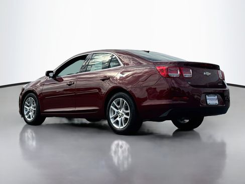 Used 2016 Chevrolet Malibu LT w/ Power Convenience Package FWD image 5