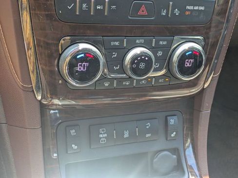 Used 2014 Buick Enclave Premium AWD/4WD image 23
