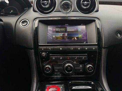 Used 2016 Jaguar XJ L Portfolio image 10