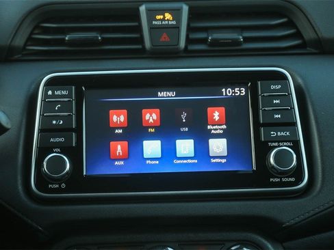 Used 2025 Nissan Versa S w/ Trunk Package image 16