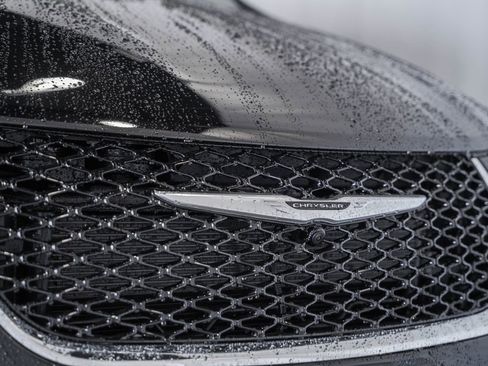 New 2026 Chrysler Pacifica Select image 10