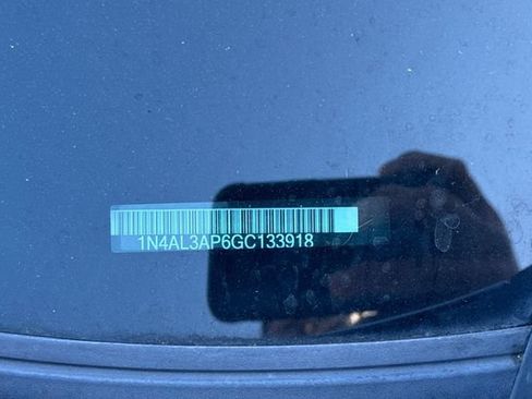 Used 2016 Nissan Altima 2.5 SV FWD image 9