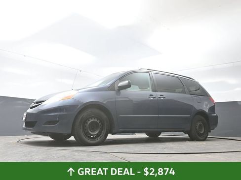 Used 2008 Toyota Sienna LE FWD image 50