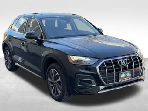 Used 2021 Audi Q5 2.0T Premium Plus w/ Premium Plus Package image 3