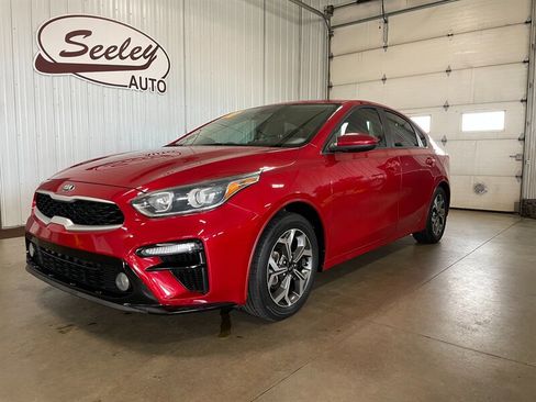 Used 2020 Kia Forte LXS image 2