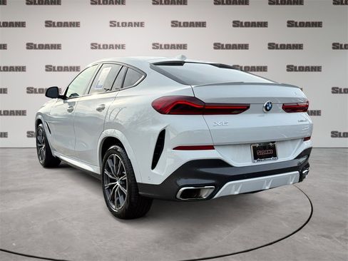 Certified 2024 BMW X6 xDrive40i w/ Premium Package image 3