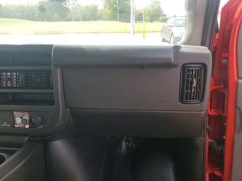 New 2025 GMC Savana 2500 w/ Driver Convenience Package image 31