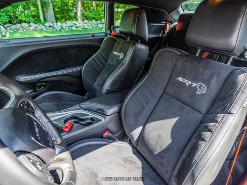 Used 2020 Dodge Challenger SRT Hellcat image 38