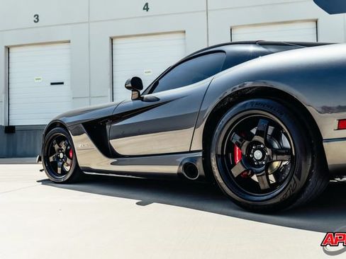 Used 2010 Dodge Viper ACR RWD image 33