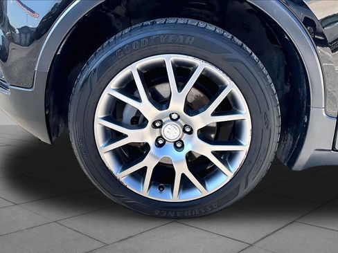 Used 2018 Buick Encore Sport Touring AWD/4WD image 11