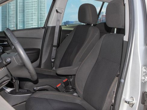 Used 2020 Chevrolet Trax LS image 15