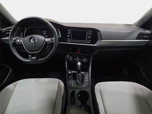 Used 2021 Volkswagen Jetta R-Line FWD image 10