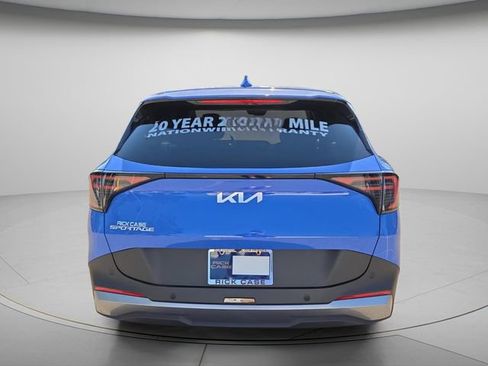 Certified 2026 Kia Sportage EX FWD image 5