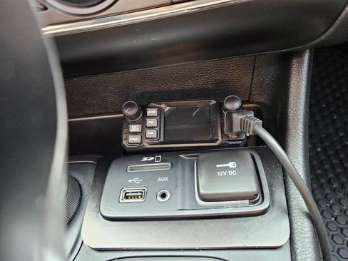 Used 2015 Jeep Cherokee Trailhawk w/ Comfort/Convenience Group AWD/4WD image 27