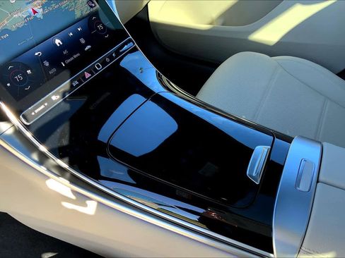 Certified 2026 Mercedes-Benz GLC 300 4MATIC image 7