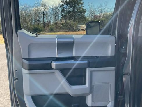 Used 2019 Ford F150 XLT w/ Equipment Group 302A Luxury image 39