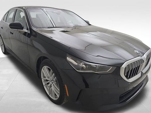 New 2025 BMW 530i xDrive AWD/4WD image 2