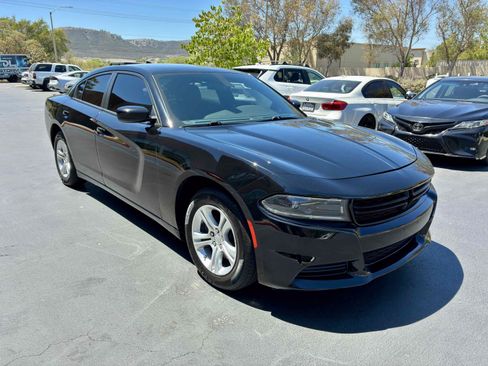 Used 2023 Dodge Charger SXT RWD image 6