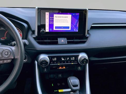 Used 2024 Toyota RAV4 XLE w/ Convenience Package FWD image 7