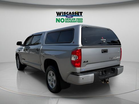 Used 2020 Toyota Tundra SR5 w/ SR5 Convenience Package AWD/4WD image 25