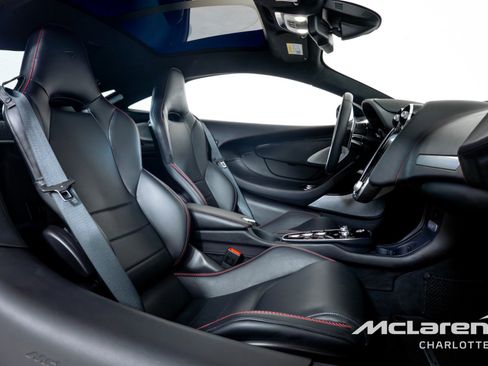Used 2023 McLaren GT RWD image 18