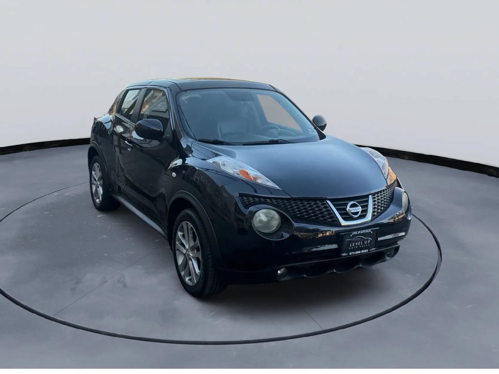 Used 2011 Nissan Juke SL FWD image 5