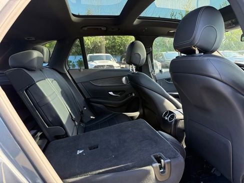 Used 2018 Mercedes-Benz GLC 300 4MATIC image 11