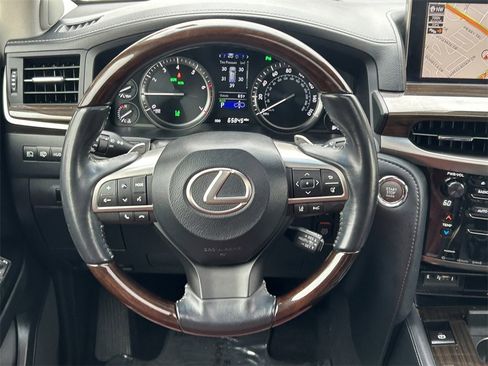 Used 2017 Lexus LX 570 4WD image 53